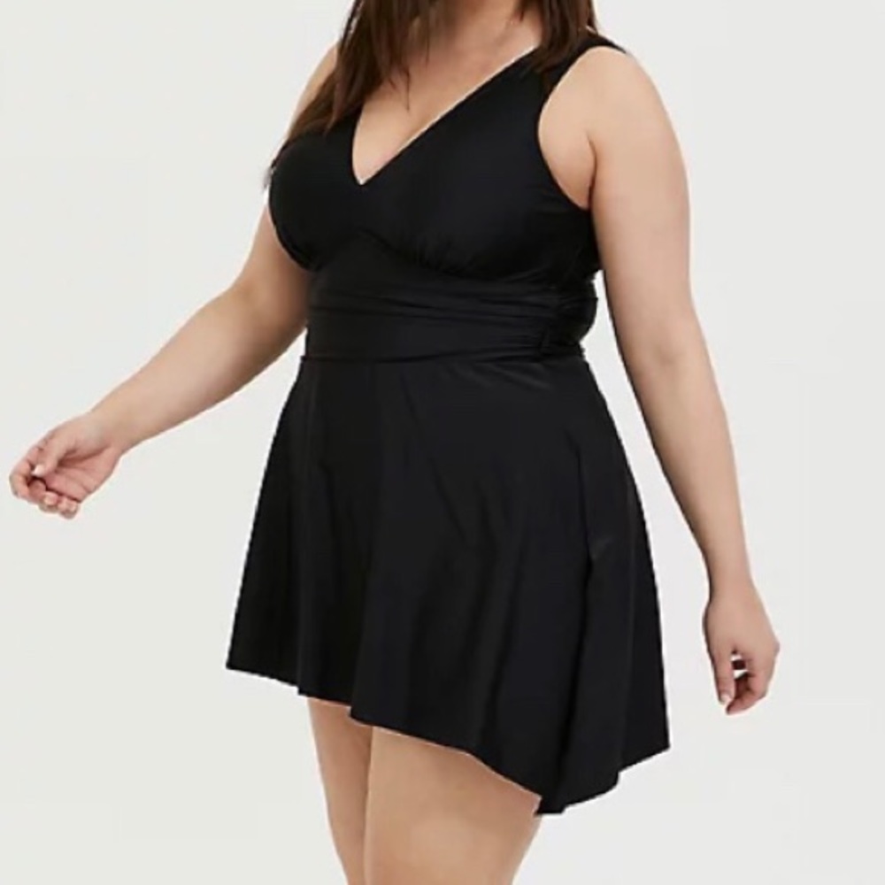 torrid Asymmetrical Skirt Dress Swimsuit 2X NEW